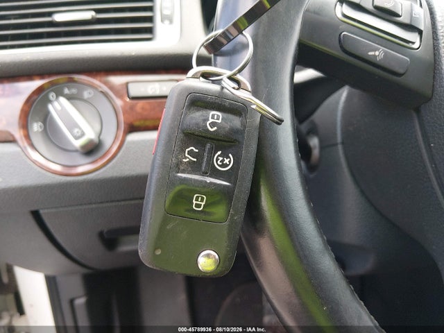 45789936 :رقم المزاد ، 1VWCN7A38DC030364 vin ، 2013 Volkswagen Passat 2.0l Tdi Sel Premium مزاد بيع