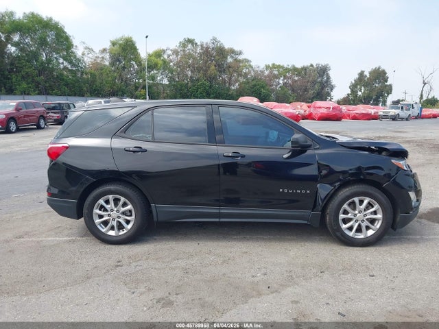 3GNAXHEV0JL377135 Chevrolet EQUINOX LS