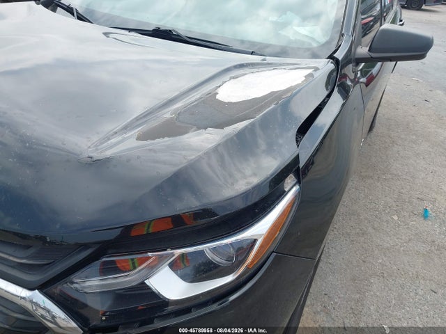 3GNAXHEV0JL377135 Chevrolet EQUINOX LS