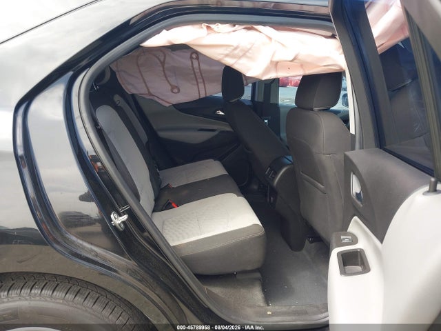 3GNAXHEV0JL377135 Chevrolet EQUINOX LS