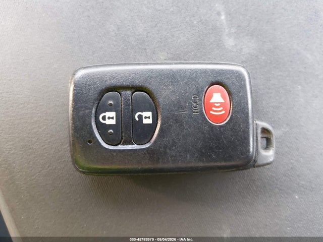 Toyota Prius V Three 2014 JTDZN3EU2E3322408 Image 11