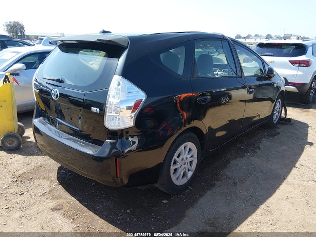 Toyota Prius V Three 2014 JTDZN3EU2E3322408 Image 4