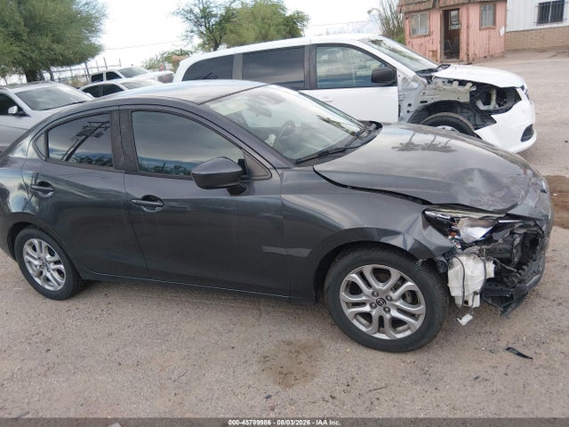Scion IA 2016 3MYDLBZV7GY101072 Image 12