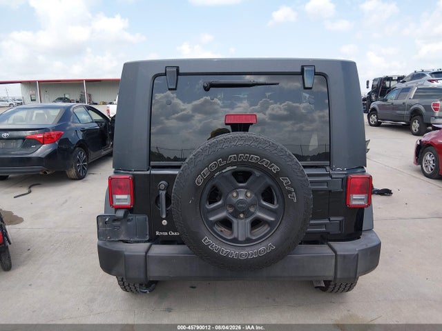 1C4BJWDG1GL118549 Jeep Wrangler Unlimited Sport