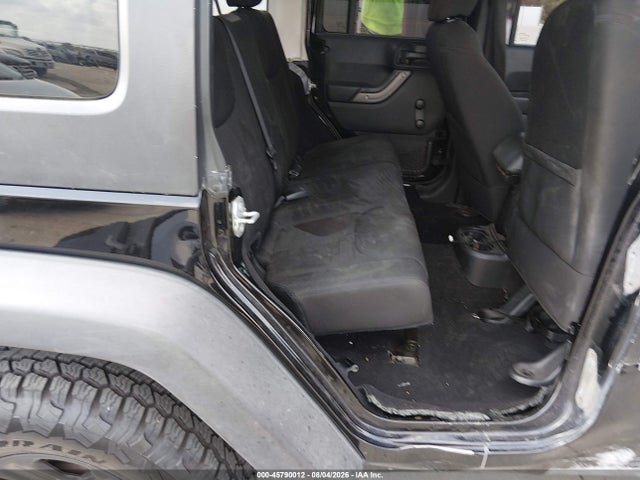 1C4BJWDG1GL118549 Jeep Wrangler Unlimited Sport