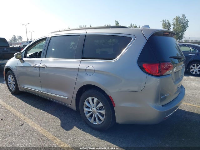 Chrysler Pacifica Touring-l 2017 2C4RC1BG8HR583675 Image 3