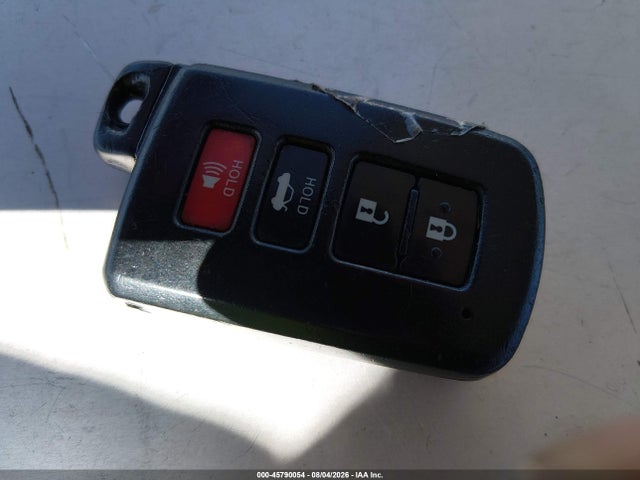 5YFBURHE6HP589414 Toyota Corolla Se Special Edition