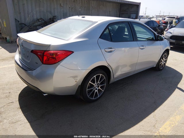 5YFBURHE6HP589414 Toyota Corolla Se Special Edition
