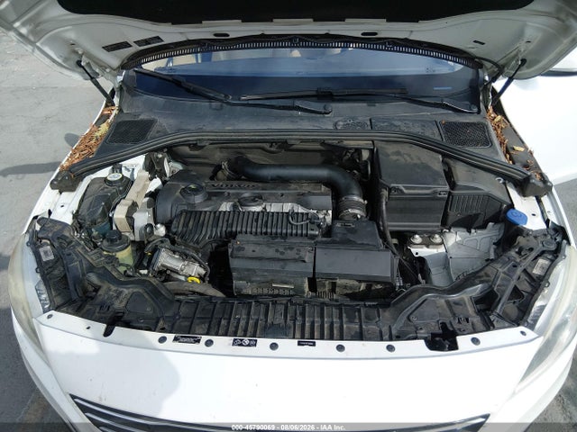 45790069 :رقم المزاد ، YV1612TB1F1309098 vin ، 2015 Volvo S60 T5 Premier مزاد بيع