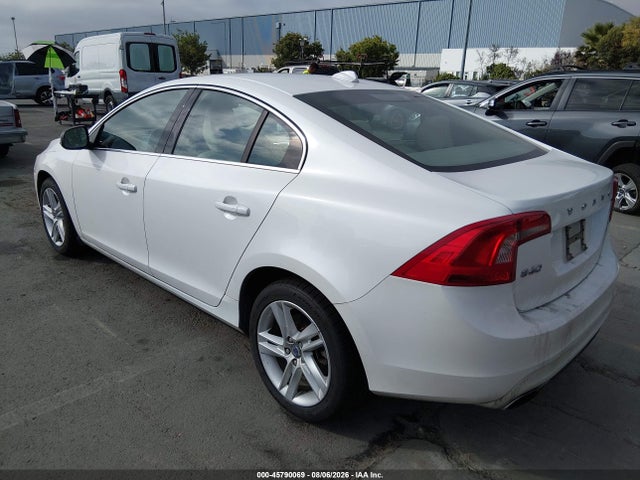 45790069 :رقم المزاد ، YV1612TB1F1309098 vin ، 2015 Volvo S60 T5 Premier مزاد بيع