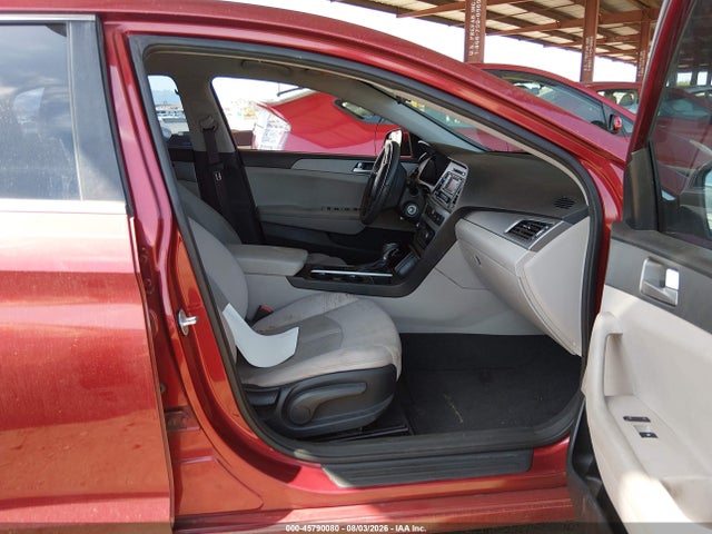 Hyundai SONATA SE 2015 5NPE24AF4FH201678 Image 5