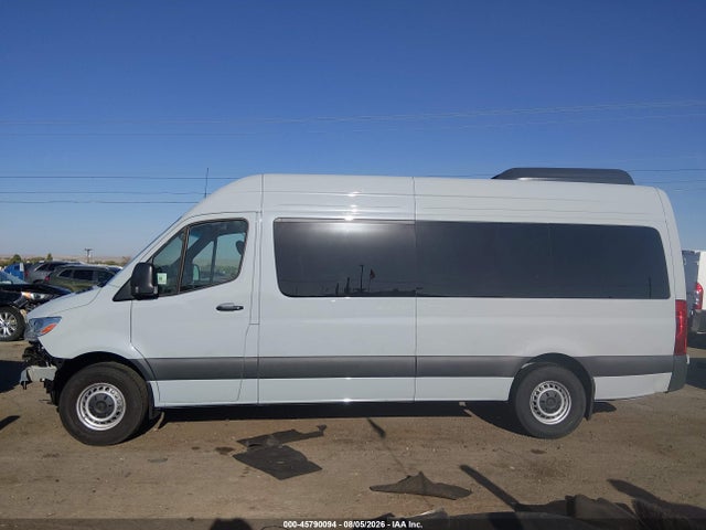 2026 Mercedes-benz Sprinter 2500 High Roof 4-cyl Diesel მანქანა იყიდება აუქციონზე, vin: W1Z4KGHY7TT615377, აუქციონის ნომერი: 45790094
