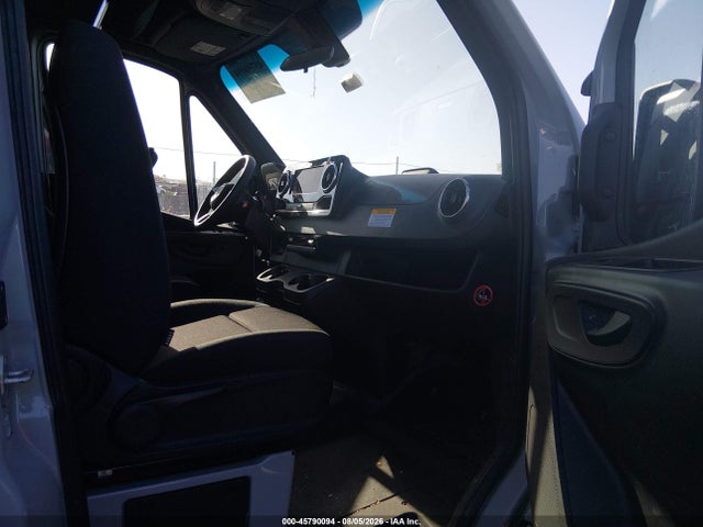 2026 Mercedes-benz Sprinter 2500 High Roof 4-cyl Diesel მანქანა იყიდება აუქციონზე, vin: W1Z4KGHY7TT615377, აუქციონის ნომერი: 45790094