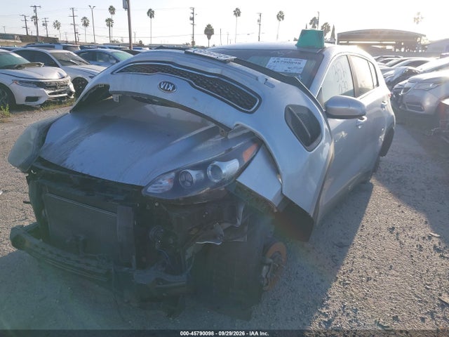 KIA Sportage Lx 2018 KNDPM3AC8J7387760 Image 2