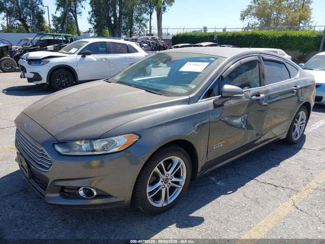 Ford Fusion Energi Titanium 2015 3FA6P0SU3FR166033 Image 2
