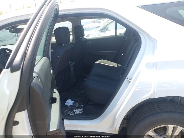 2GNALAEK0F1112636 Chevrolet EQUINOX LS