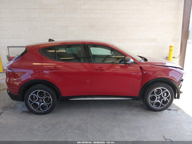 2024 Alfa Romeo Tonale Ti Eawd მანქანა იყიდება აუქციონზე, vin: ZASPATCW9R3049890, აუქციონის ნომერი: 45790154