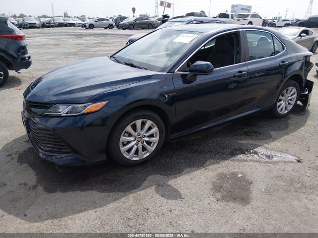 Toyota CAMRY LE 2020 4T1C11AK0LU998594 Image 2