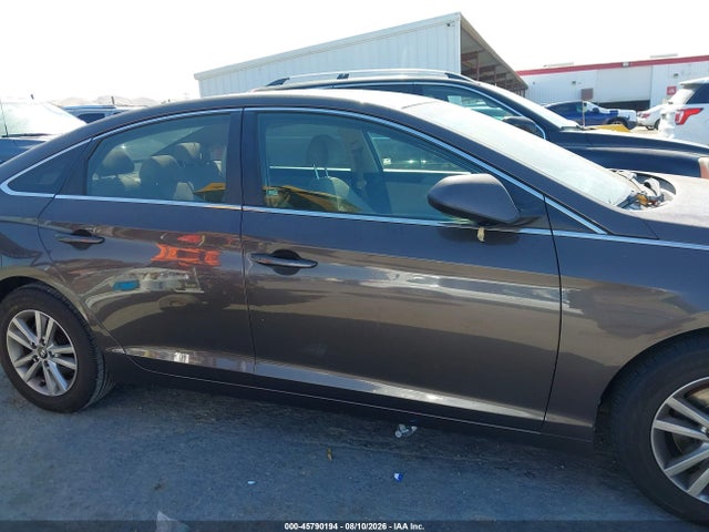 Hyundai SONATA SE 2015 5NPE24AF5FH204721 Image 13
