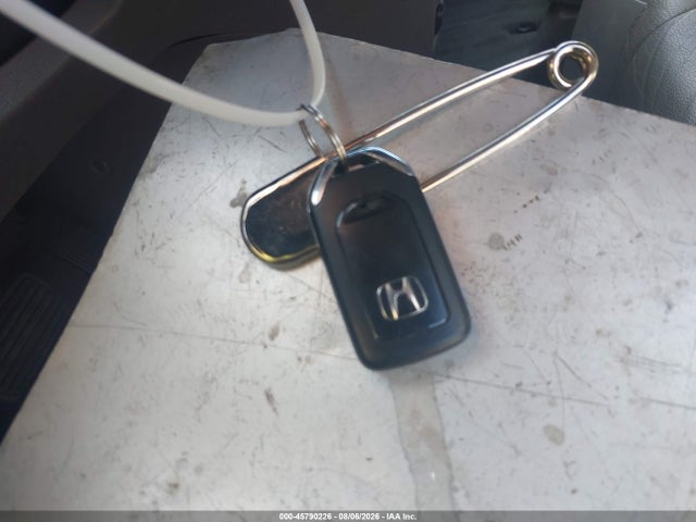 45790226 :رقم المزاد ، 5FNRL5H68FB120076 vin ، 2015 Honda Odyssey Ex-l مزاد بيع