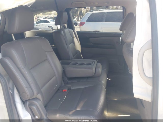 45790226 :رقم المزاد ، 5FNRL5H68FB120076 vin ، 2015 Honda Odyssey Ex-l مزاد بيع