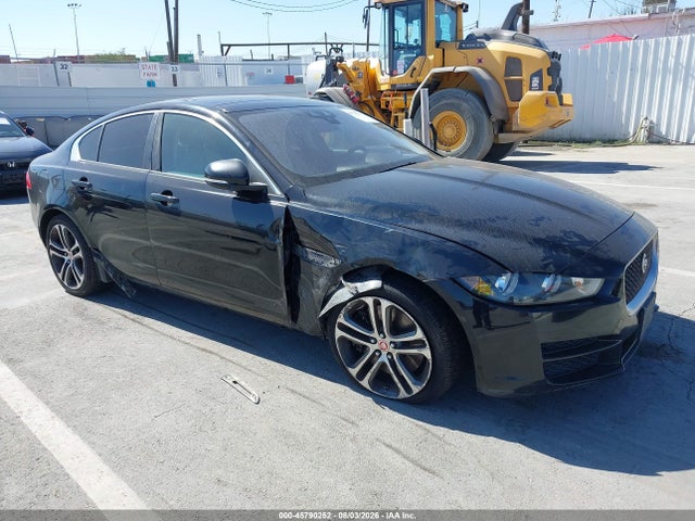 Jaguar Xe 35t Premium 2017 SAJAD4BV1HCP11467 zdjęcie główne