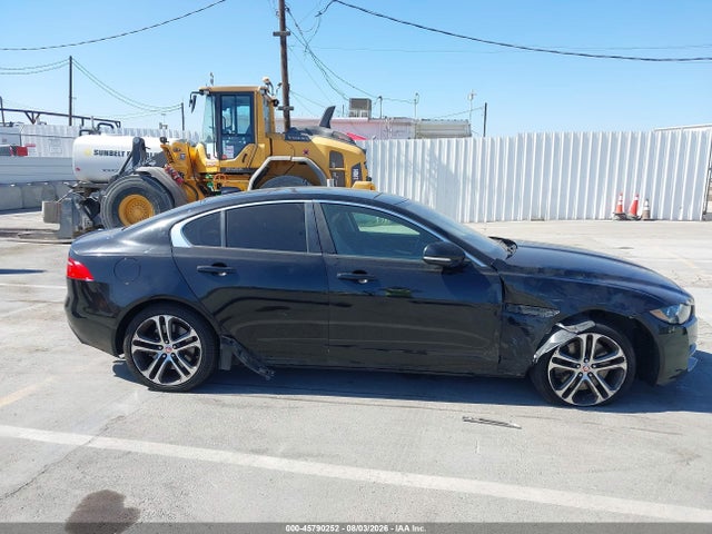 SAJAD4BV1HCP11467 Jaguar Xe 35t Premium
