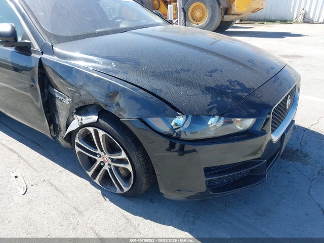SAJAD4BV1HCP11467 Jaguar Xe 35t Premium