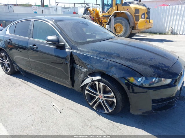 SAJAD4BV1HCP11467 Jaguar Xe 35t Premium