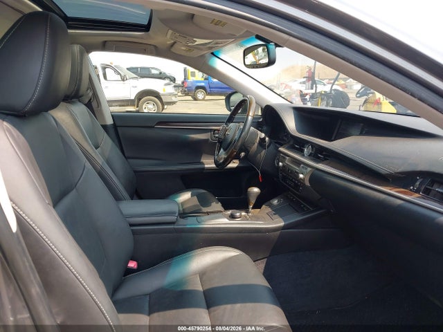 2013 Lexus Es 350 მანქანა იყიდება აუქციონზე, vin: JTHBK1GG4D2063851, აუქციონის ნომერი: 45790254