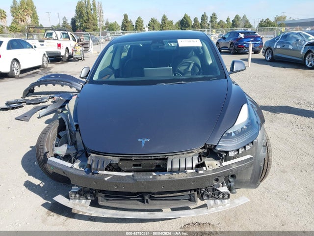 45790261 :رقم المزاد ، 5YJ3E1EB4NF181188 vin ، 2022 Tesla Model 3 Long Range Dual Motor All-wheel Drive مزاد بيع