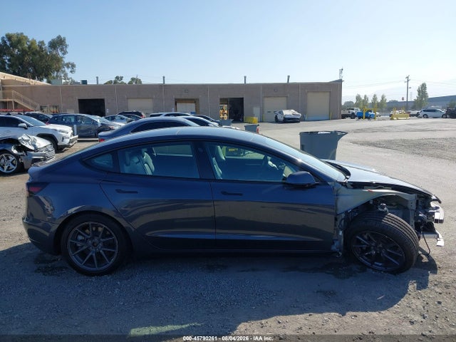 45790261 :رقم المزاد ، 5YJ3E1EB4NF181188 vin ، 2022 Tesla Model 3 Long Range Dual Motor All-wheel Drive مزاد بيع