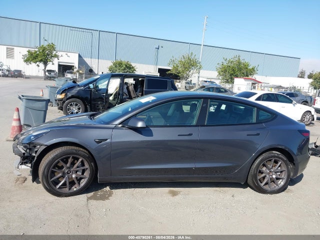 45790261 :رقم المزاد ، 5YJ3E1EB4NF181188 vin ، 2022 Tesla Model 3 Long Range Dual Motor All-wheel Drive مزاد بيع