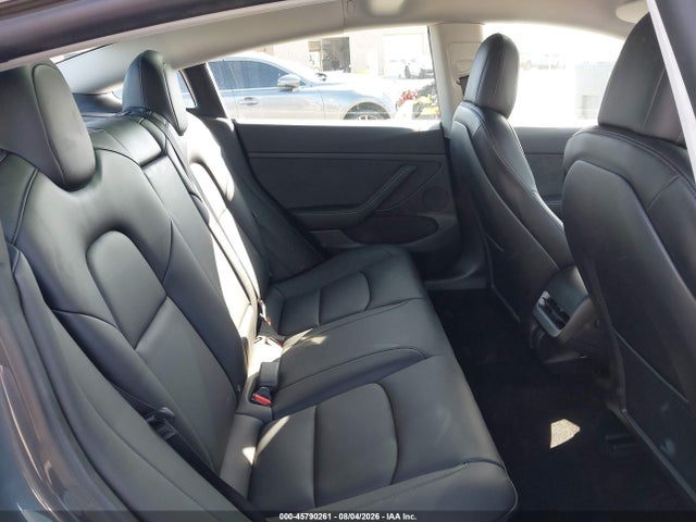 45790261 :رقم المزاد ، 5YJ3E1EB4NF181188 vin ، 2022 Tesla Model 3 Long Range Dual Motor All-wheel Drive مزاد بيع