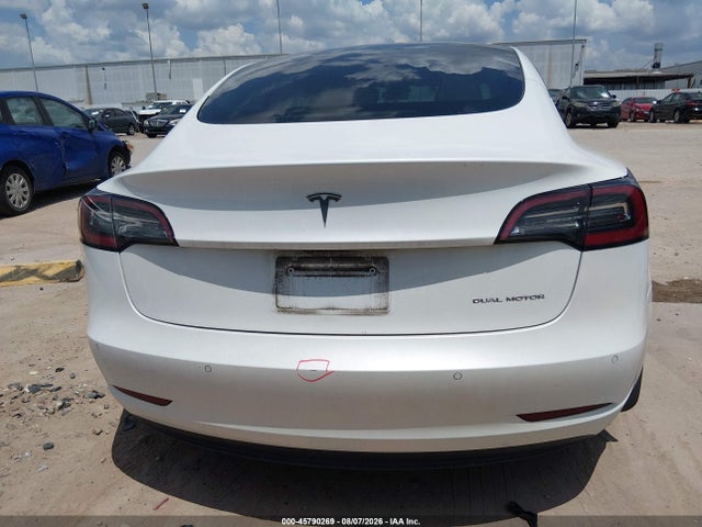 45790269 :رقم المزاد ، 5YJ3E1EB4NF115692 vin ، 2022 Tesla Model 3 Long Range Dual Motor All-wheel Drive مزاد بيع