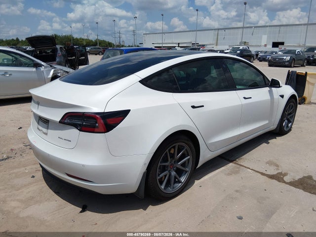 45790269 :رقم المزاد ، 5YJ3E1EB4NF115692 vin ، 2022 Tesla Model 3 Long Range Dual Motor All-wheel Drive مزاد بيع