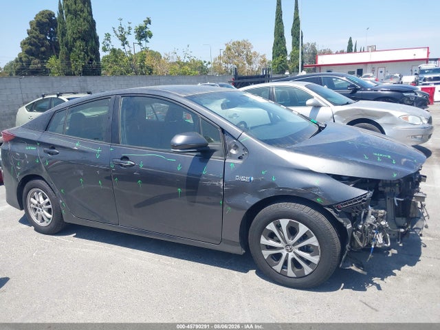 2021 Toyota Prius Prime Le მანქანა იყიდება აუქციონზე, vin: JTDKAMFP7M3180647, აუქციონის ნომერი: 45790291