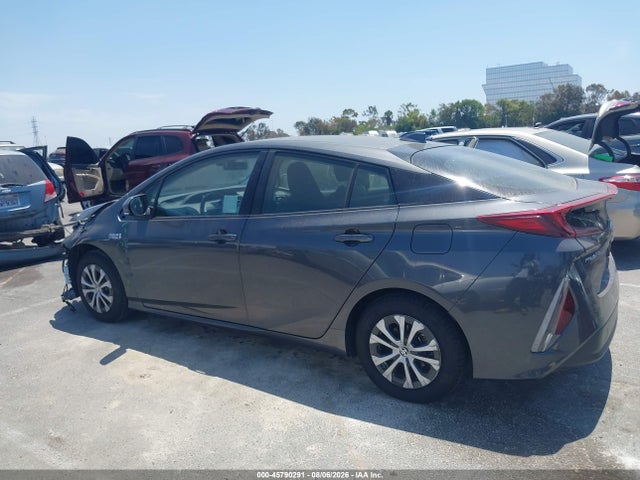 2021 Toyota Prius Prime Le მანქანა იყიდება აუქციონზე, vin: JTDKAMFP7M3180647, აუქციონის ნომერი: 45790291