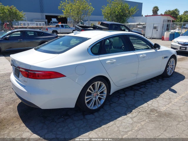Jaguar Xf 20d Prestige 2017 SAJBE4BN5HCY31368 Image 4