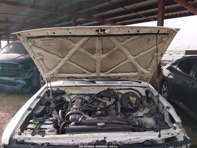 1991 Toyota Pickup 1/2 Ton Short Wheelbase მანქანა იყიდება აუქციონზე, vin: JT4RN81A3M5101931, აუქციონის ნომერი: 45790303
