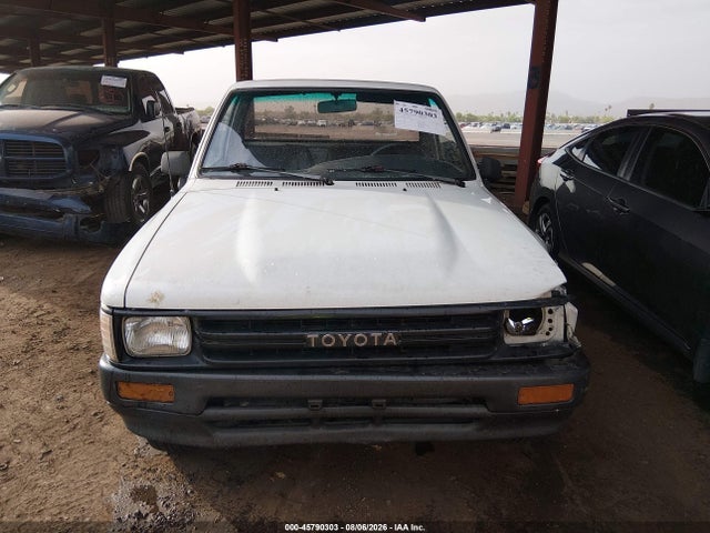 1991 Toyota Pickup 1/2 Ton Short Wheelbase მანქანა იყიდება აუქციონზე, vin: JT4RN81A3M5101931, აუქციონის ნომერი: 45790303
