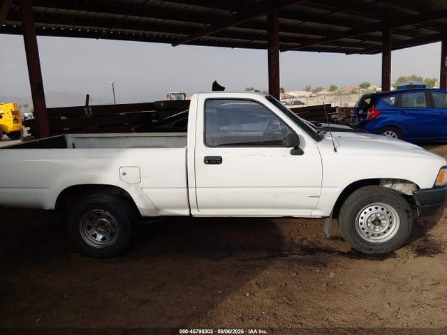 1991 Toyota Pickup 1/2 Ton Short Wheelbase მანქანა იყიდება აუქციონზე, vin: JT4RN81A3M5101931, აუქციონის ნომერი: 45790303