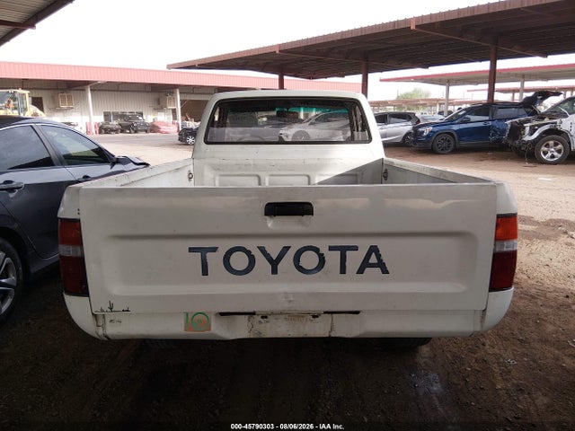 1991 Toyota Pickup 1/2 Ton Short Wheelbase მანქანა იყიდება აუქციონზე, vin: JT4RN81A3M5101931, აუქციონის ნომერი: 45790303