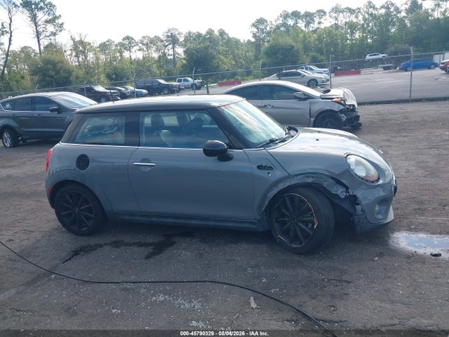 Продажа на аукционе авто 2014 Mini Hardtop Cooper, vin: WMWXM5C50ET936677, номер лота: 45790329