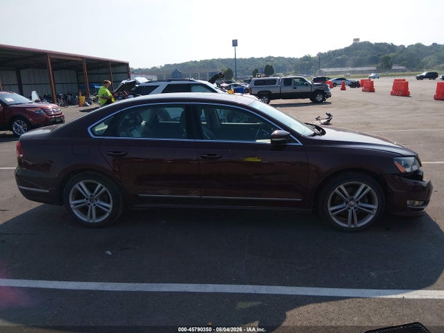 2014 Volkswagen Passat 1.8t Sel Premium მანქანა იყიდება აუქციონზე, vin: 1VWCT7A36EC044996, აუქციონის ნომერი: 45790350
