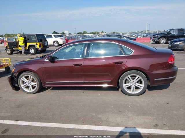 2014 Volkswagen Passat 1.8t Sel Premium მანქანა იყიდება აუქციონზე, vin: 1VWCT7A36EC044996, აუქციონის ნომერი: 45790350