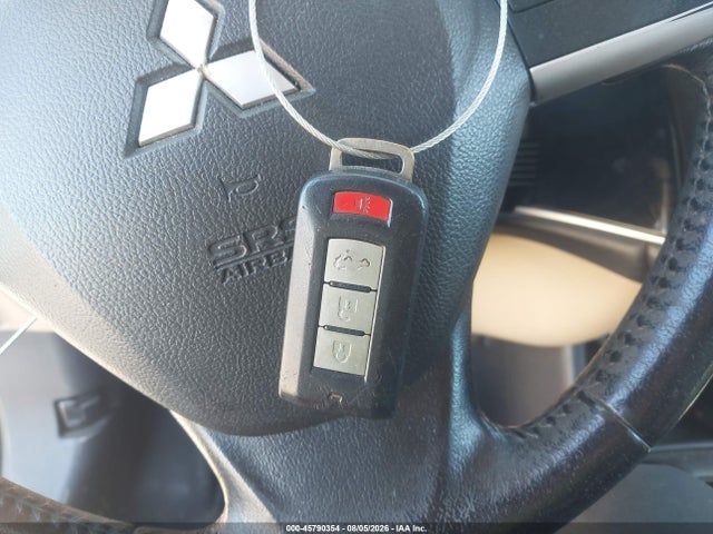 45790354 :رقم المزاد ، JA4AD3A31EZ004753 vin ، 2014 Mitsubishi Outlander Se مزاد بيع