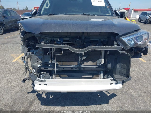 Продажа на аукционе авто 2022 Toyota 4runner Sr5, vin: JTEMU5JR0N6020734, номер лота: 45790355