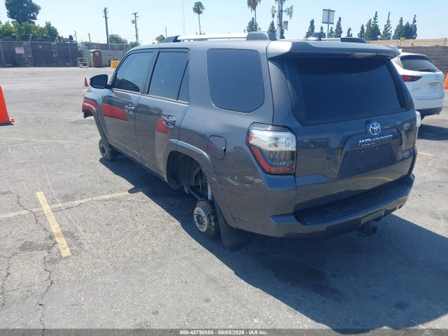 Продажа на аукционе авто 2022 Toyota 4runner Sr5, vin: JTEMU5JR0N6020734, номер лота: 45790355