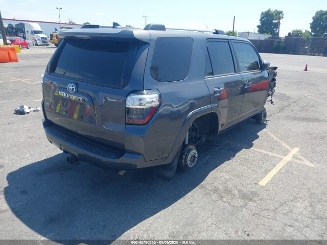 Продажа на аукционе авто 2022 Toyota 4runner Sr5, vin: JTEMU5JR0N6020734, номер лота: 45790355